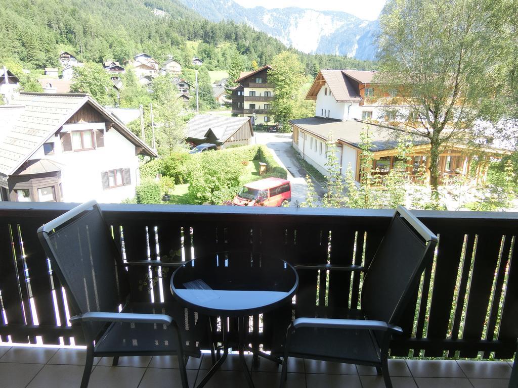 Hotel Haus Am See Obertraun Exterior photo